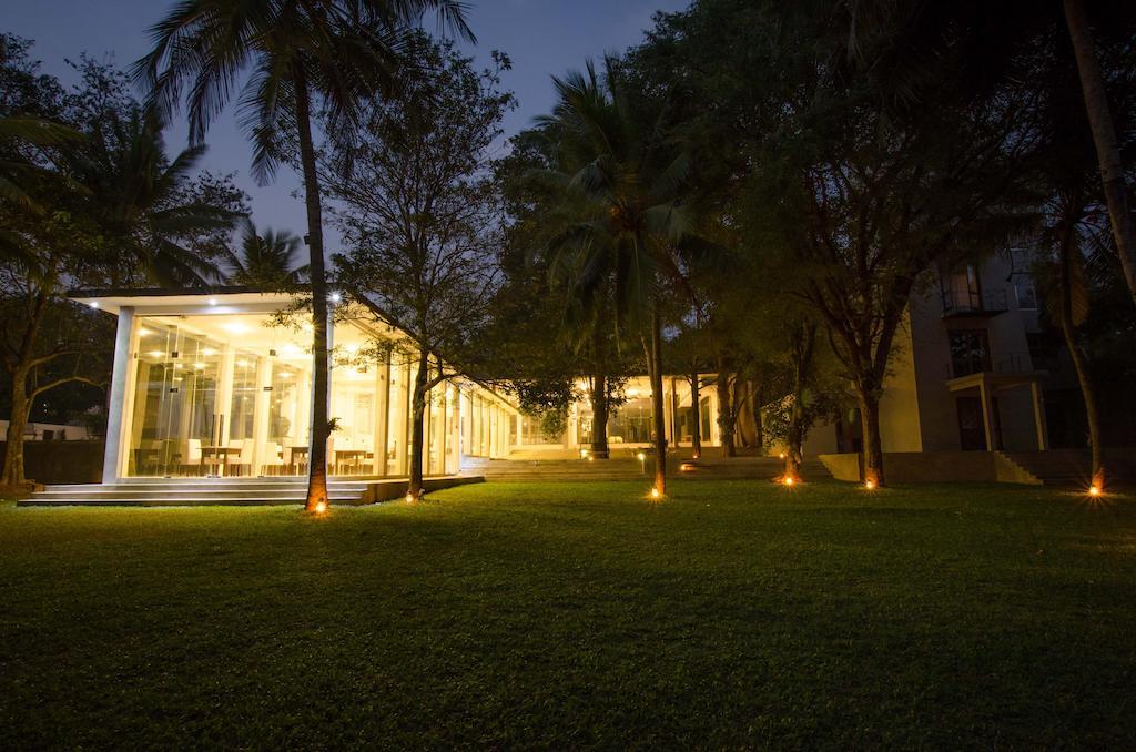 Thotupola Lakeside Piliyandala Exterior photo