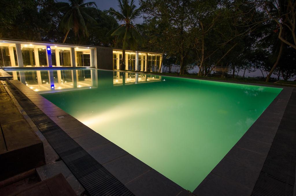 Thotupola Lakeside Piliyandala Exterior photo